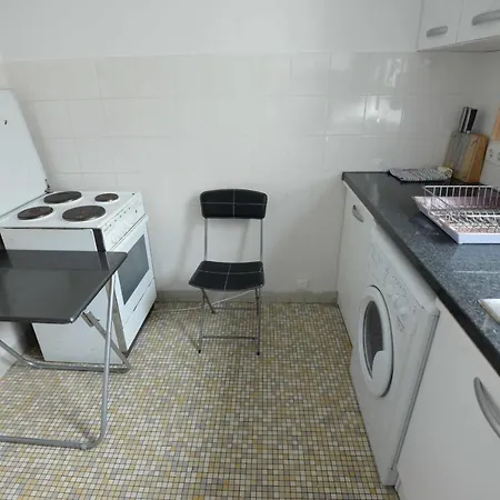Beautiful Apt With Balcony Near Montmartre 巴黎